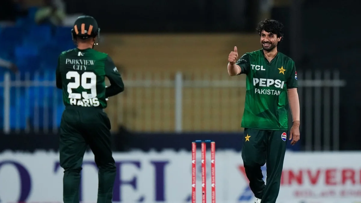 Pakistan Beat UAE to Reach the Tri-Series Final